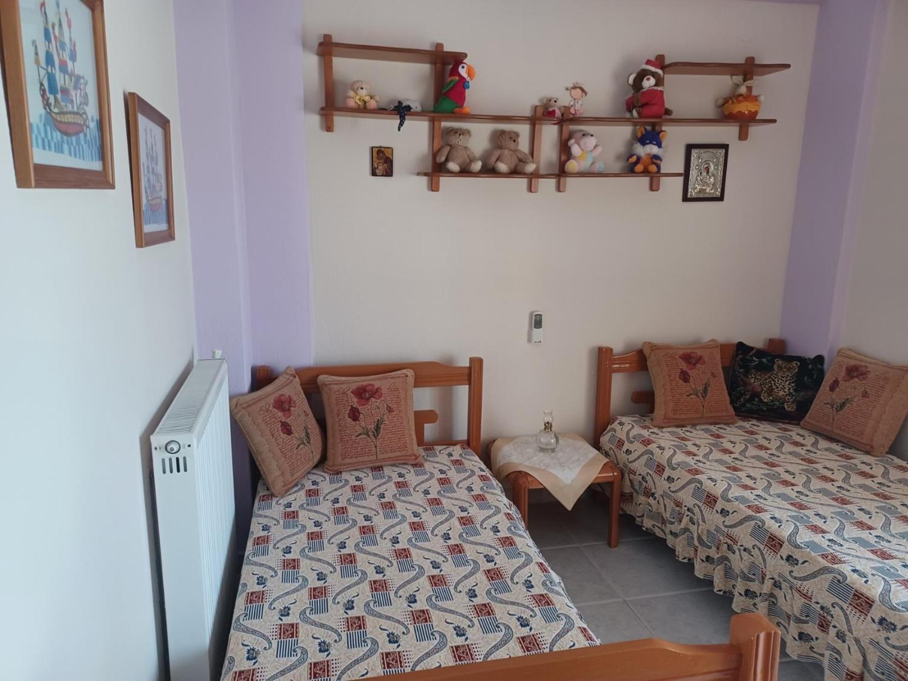 Gerakini 2Br Apt With Shared Pool Exteriör bild